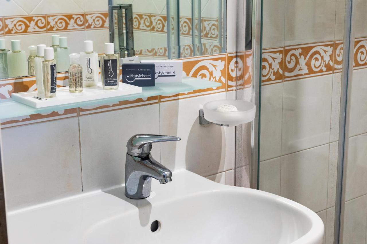 Rex Lifestyle Hotel Napoli Esterno foto