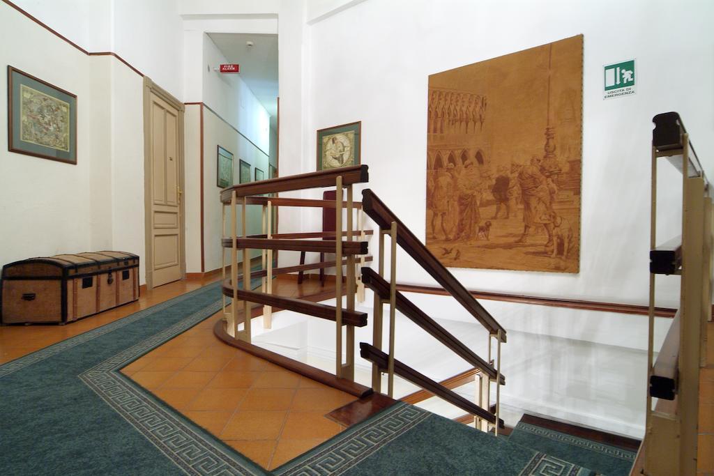 Rex Lifestyle Hotel Napoli Esterno foto